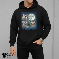 Raccoon Howling At Moon Funny Shirt